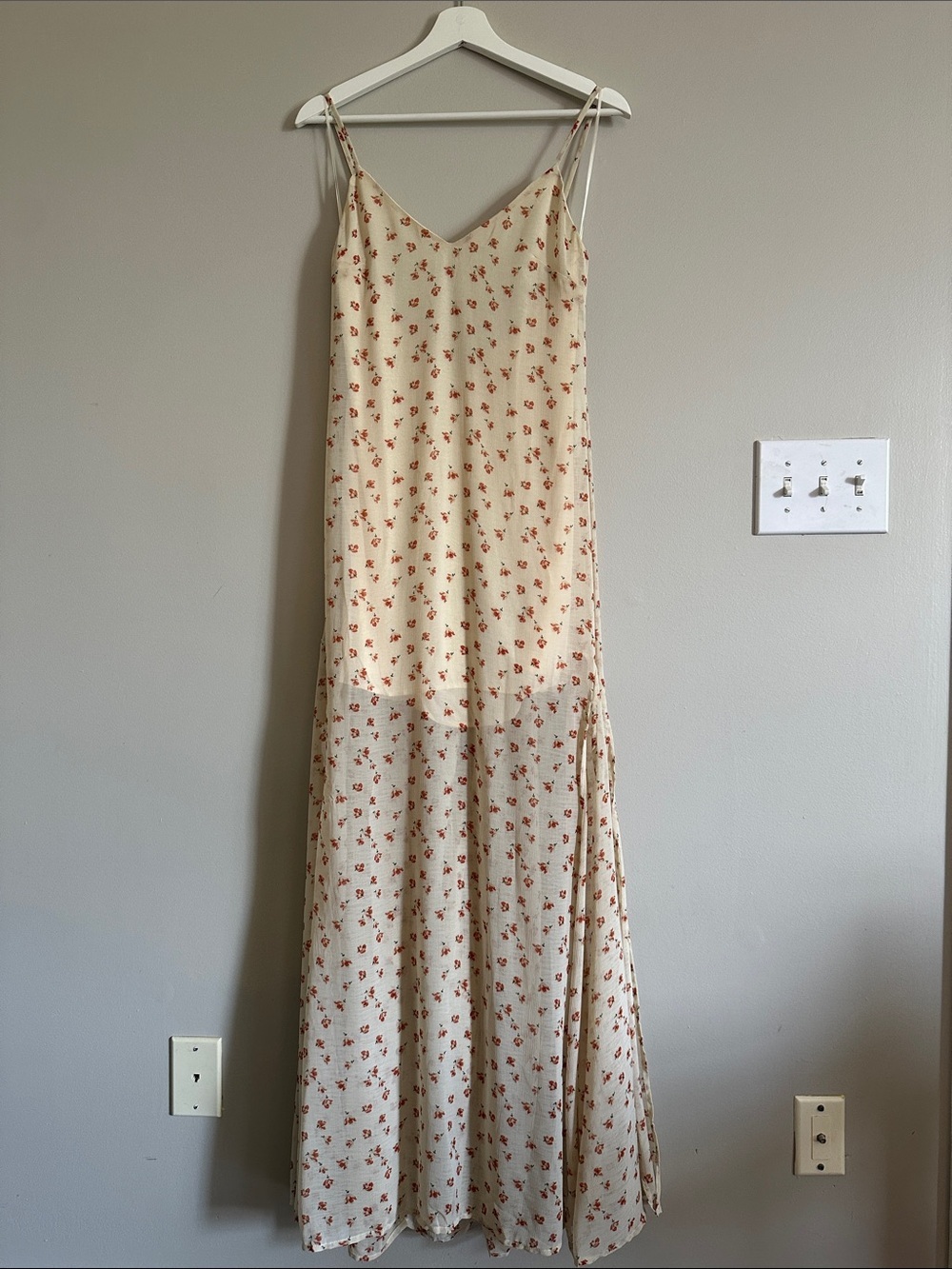 Yellow Floral Summer Maxi Dress With Back Ruffle - Picture 10 of 13